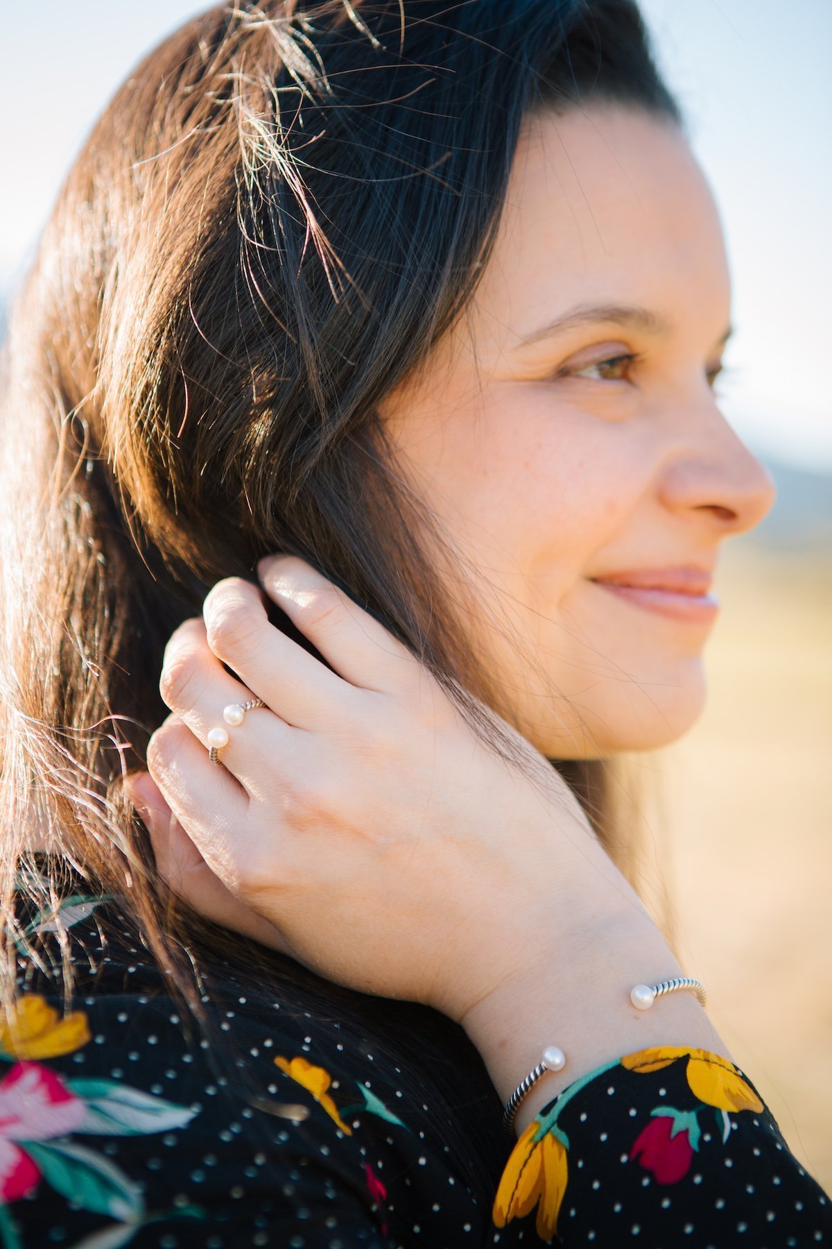 oNecklace Jewelry Beautifully and Affordably Adorns Every Season